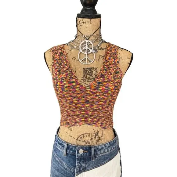 CIDER knitted crop top stretchy ribbed sleeveless sweater v-neck small - Picture 1 of 8